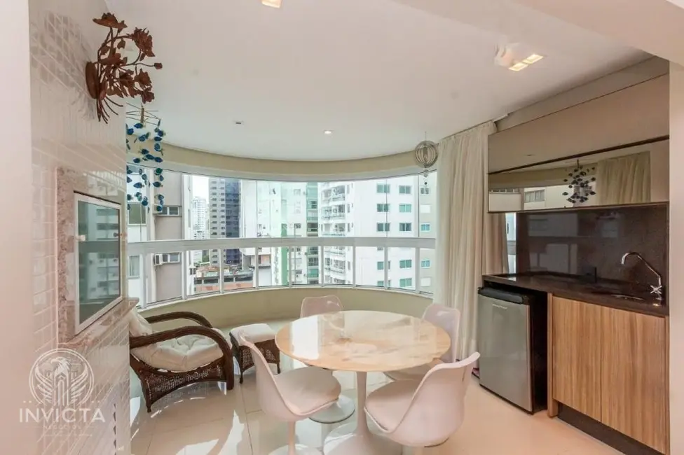 Foto 2 de Apartamento com 3 quartos à venda, 142m2 em Balneario Camboriu - SC