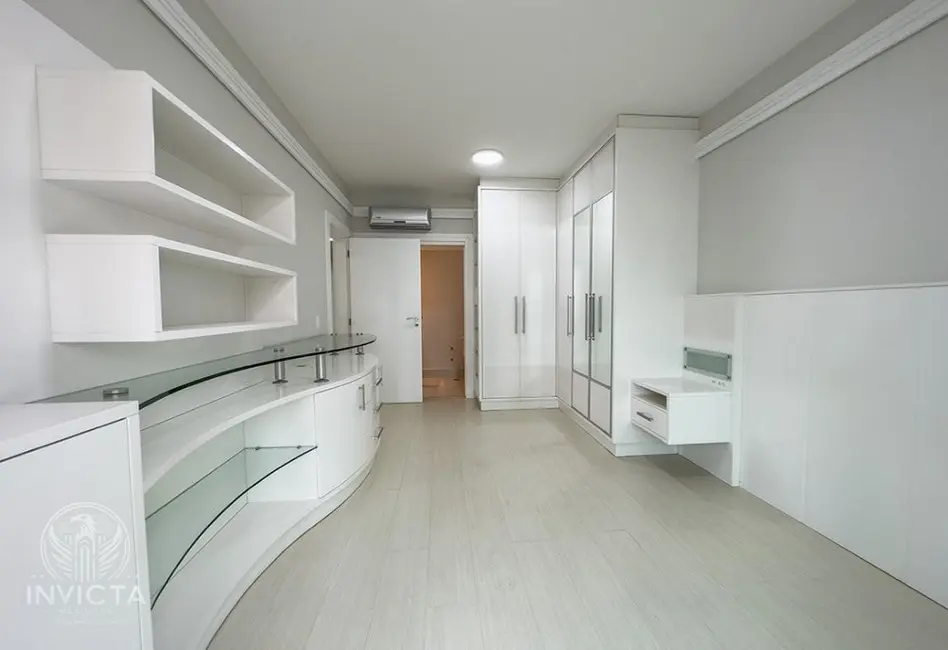 Foto 7 de Apartamento com 3 quartos à venda, 138m2 em Balneario Camboriu - SC