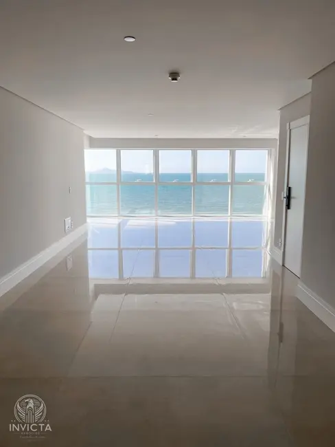 Apartamento com 4 quartos à venda, 194m2 em Centro, Balneario Camboriu - SC - imagem 8 Foto 8 de Apartamento com 4 quartos à venda, 194m2 em Centro, Balneario Camboriu - SC