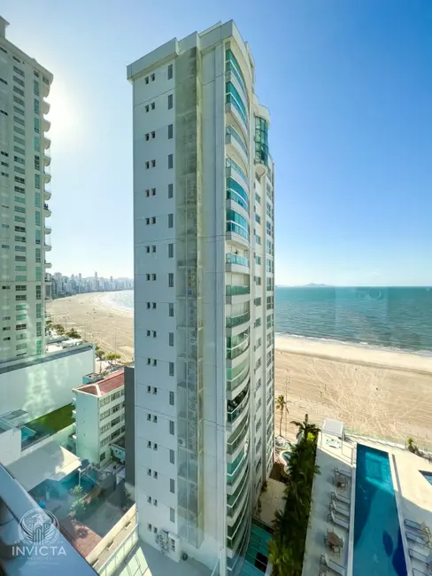 Apartamento com 4 quartos à venda, 194m2 em Centro, Balneario Camboriu - SC - imagem 3 Foto 3 de Apartamento com 4 quartos à venda, 194m2 em Centro, Balneario Camboriu - SC