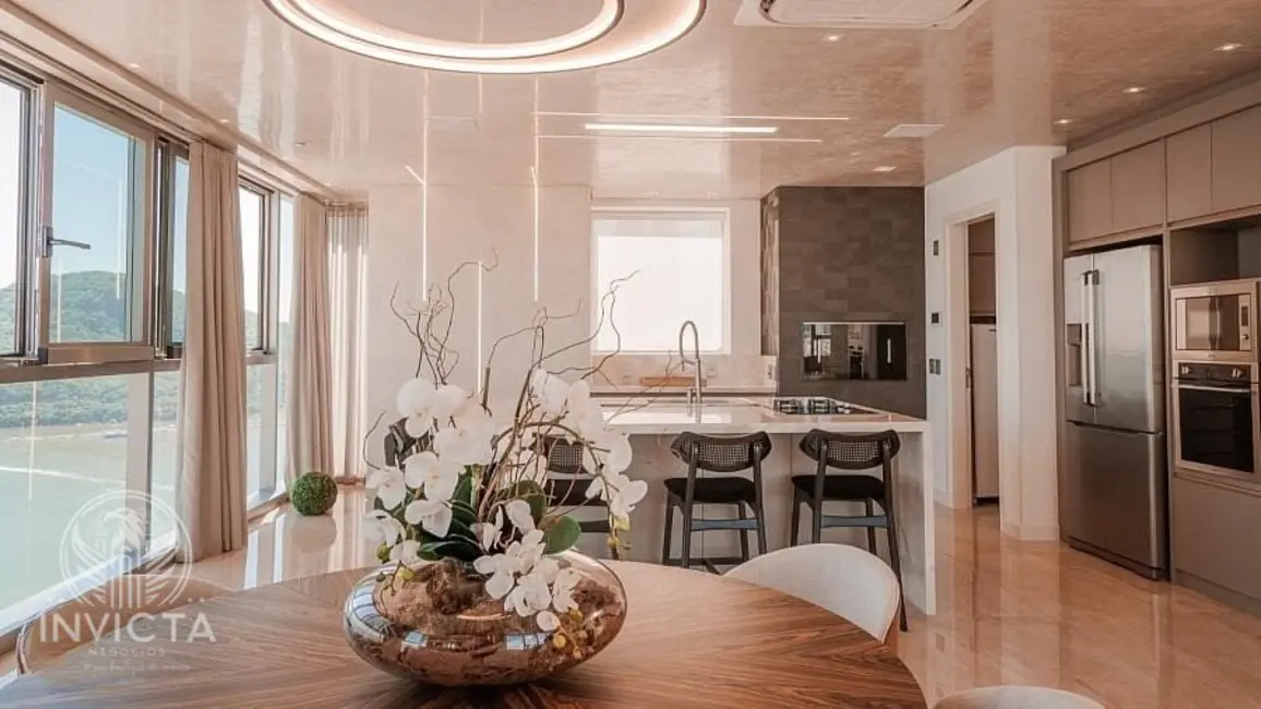 Foto 2 de Apartamento com 3 quartos à venda, 232m2 em Balneario Camboriu - SC