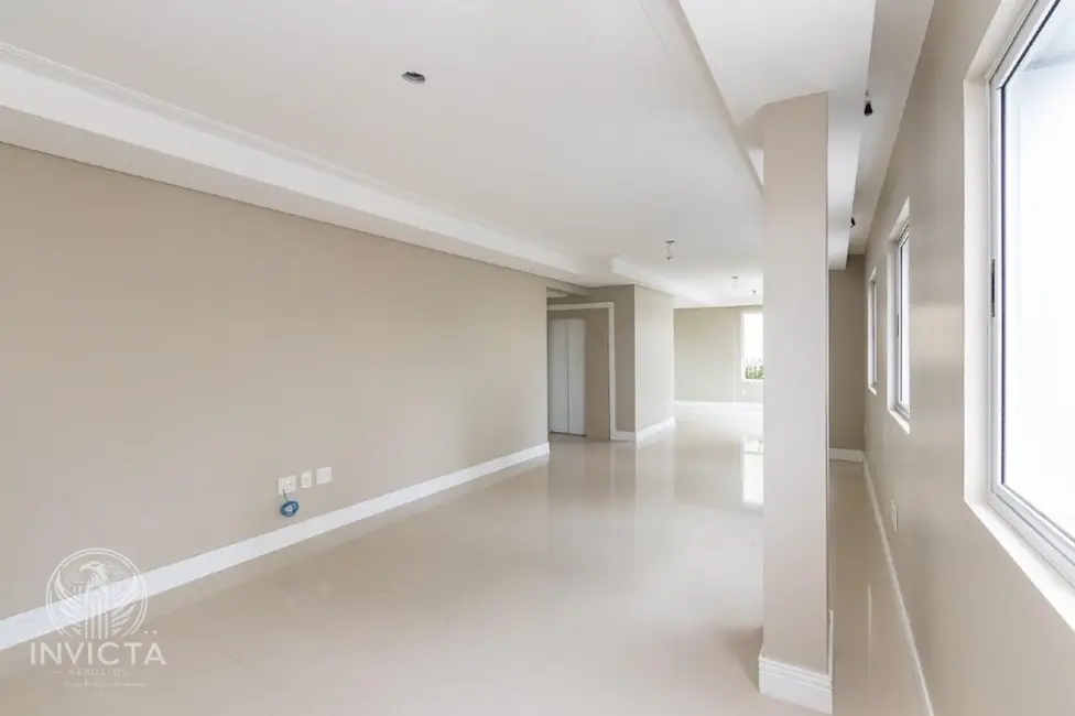 Apartamento com 3 quartos à venda, 136m2 em Balneario Camboriu - SC - imagem 6 Foto 6 de Apartamento com 3 quartos à venda, 136m2 em Balneario Camboriu - SC