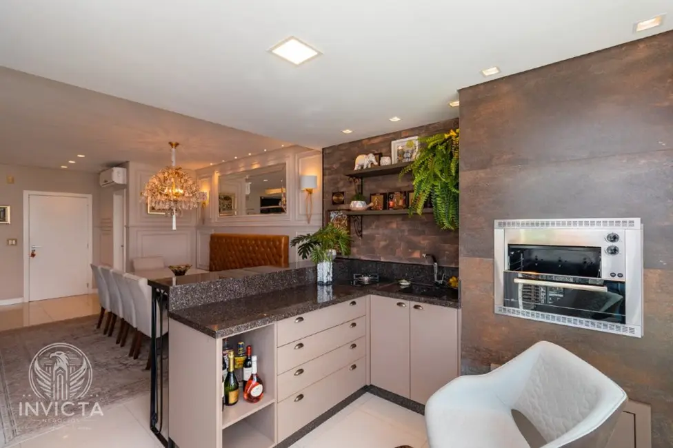 Foto 5 de Apartamento com 3 quartos à venda, 135m2 em Pioneiros, Balneario Camboriu - SC