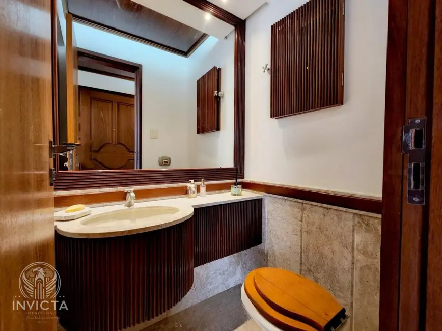 Foto 9 de Apartamento com 4 quartos à venda, 225m2 em Balneario Camboriu - SC