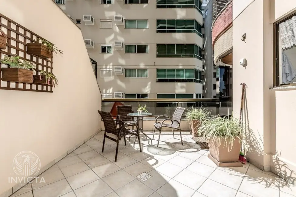 Foto 3 de Apartamento com 3 quartos à venda, 145m2 em Balneario Camboriu - SC