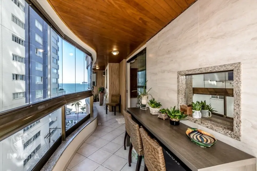 Foto 8 de Apartamento com 3 quartos à venda, 145m2 em Balneario Camboriu - SC