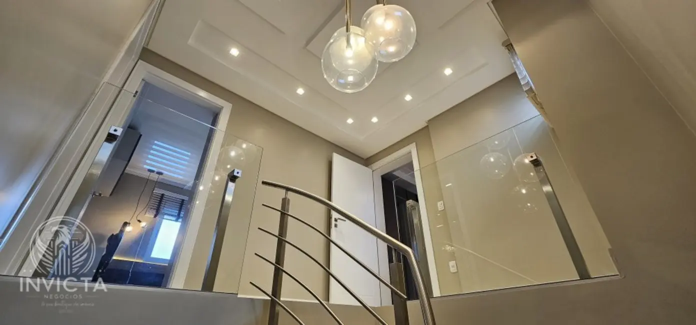 Cobertura com 5 quartos à venda, 261m2 em Balneario Camboriu - SC - imagem 9 Foto 9 de Cobertura com 5 quartos à venda, 261m2 em Balneario Camboriu - SC