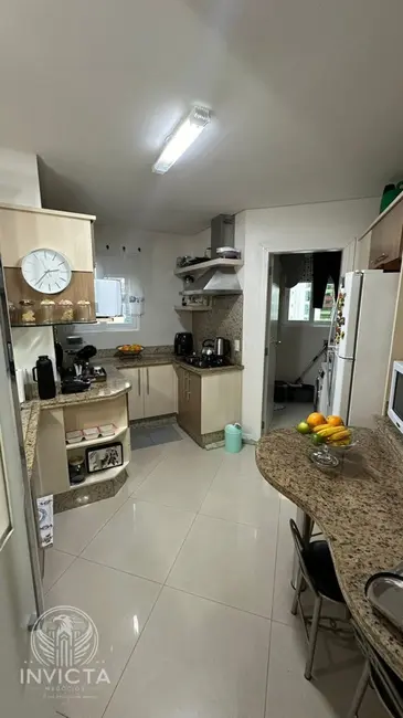 Apartamento com 3 quartos à venda, 127m2 em Balneario Camboriu - SC - imagem 8 Foto 8 de Apartamento com 3 quartos à venda, 127m2 em Balneario Camboriu - SC
