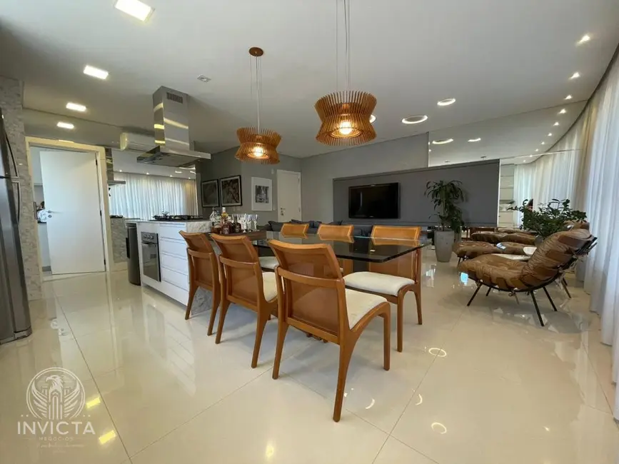 Apartamento com 3 quartos à venda, 115m2 em Centro, Balneario Camboriu - SC - imagem 6 Foto 6 de Apartamento com 3 quartos à venda, 115m2 em Centro, Balneario Camboriu - SC