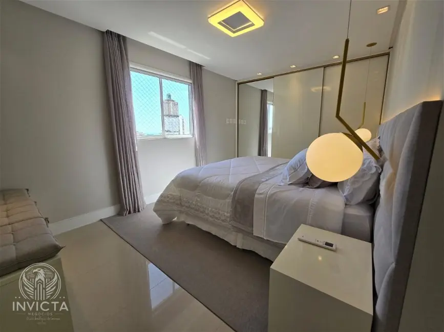 Apartamento com 3 quartos à venda, 136m2 em Centro, Balneario Camboriu - SC - imagem 7 Foto 7 de Apartamento com 3 quartos à venda, 136m2 em Centro, Balneario Camboriu - SC