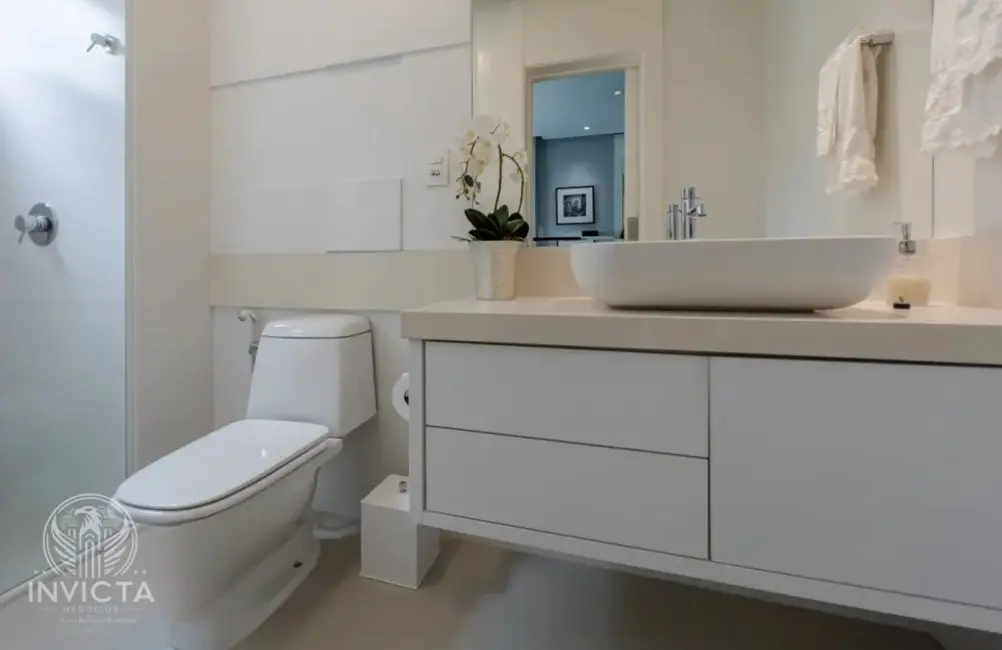 Apartamento com 3 quartos à venda, 151m2 em Centro, Balneario Camboriu - SC - imagem 9 Foto 9 de Apartamento com 3 quartos à venda, 151m2 em Centro, Balneario Camboriu - SC