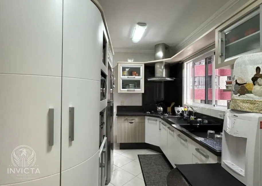 Foto 4 de Apartamento com 3 quartos à venda, 126m2 em Centro, Balneario Camboriu - SC