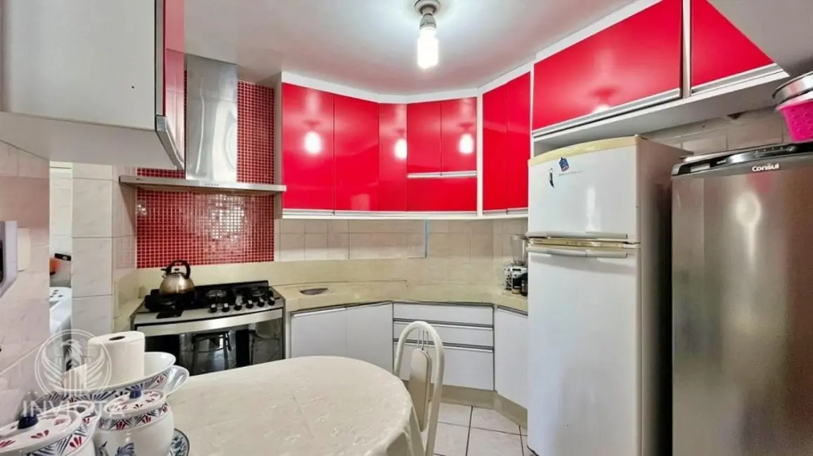 Apartamento com 2 quartos à venda, 80m2 em Centro, Balneario Camboriu - SC - imagem 6 Foto 6 de Apartamento com 2 quartos à venda, 80m2 em Centro, Balneario Camboriu - SC