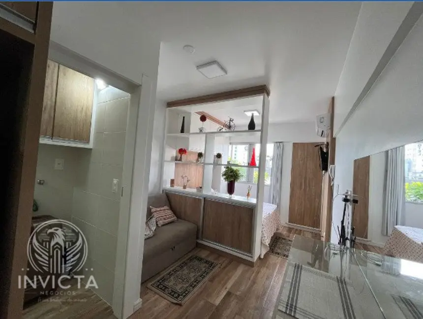Apartamento com 1 quarto à venda, 32m2 em Nações, Balneario Camboriu - SC - imagem 3 Foto 3 de Apartamento com 1 quarto à venda, 32m2 em Nações, Balneario Camboriu - SC