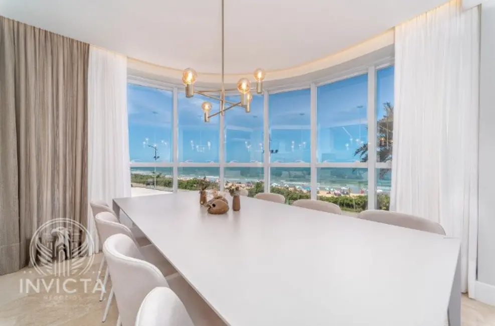 Apartamento com 4 quartos à venda, 204m2 em Praia dos Amores, Balneario Camboriu - SC - imagem 8 Foto 8 de Apartamento com 4 quartos à venda, 204m2 em Praia dos Amores, Balneario Camboriu - SC