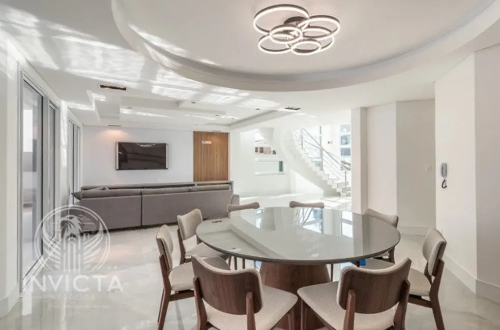 Casa de Condomínio com 5 quartos à venda, 400m2 em Ariribá, Balneario Camboriu - SC - imagem 5 Foto 5 de Casa de Condomínio com 5 quartos à venda, 400m2 em Ariribá, Balneario Camboriu - SC