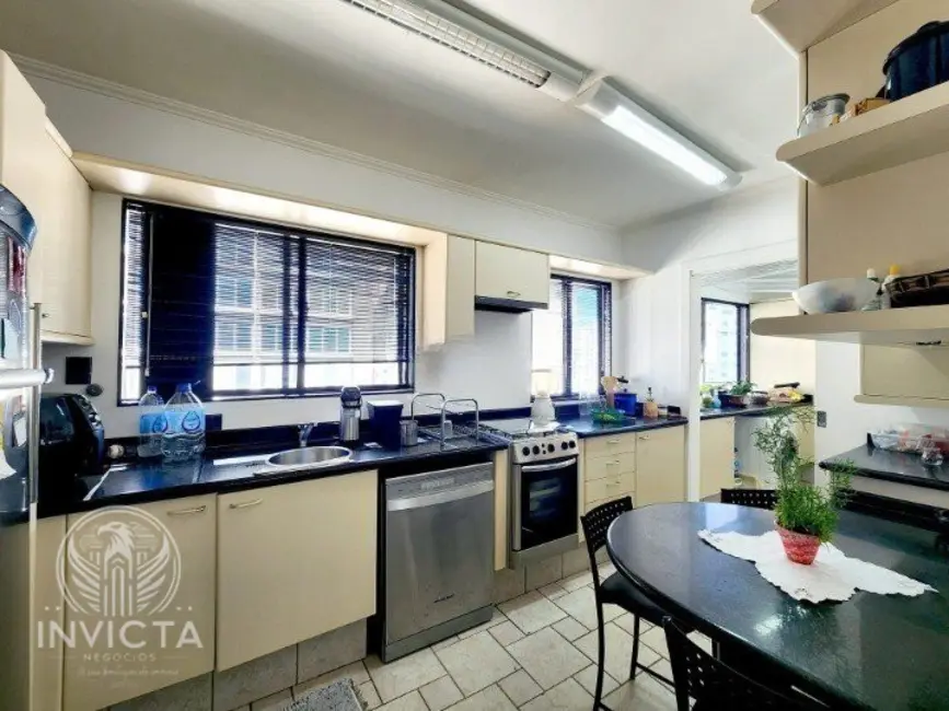 Foto 6 de Apartamento com 3 quartos à venda, 176m2 em Centro, Balneario Camboriu - SC