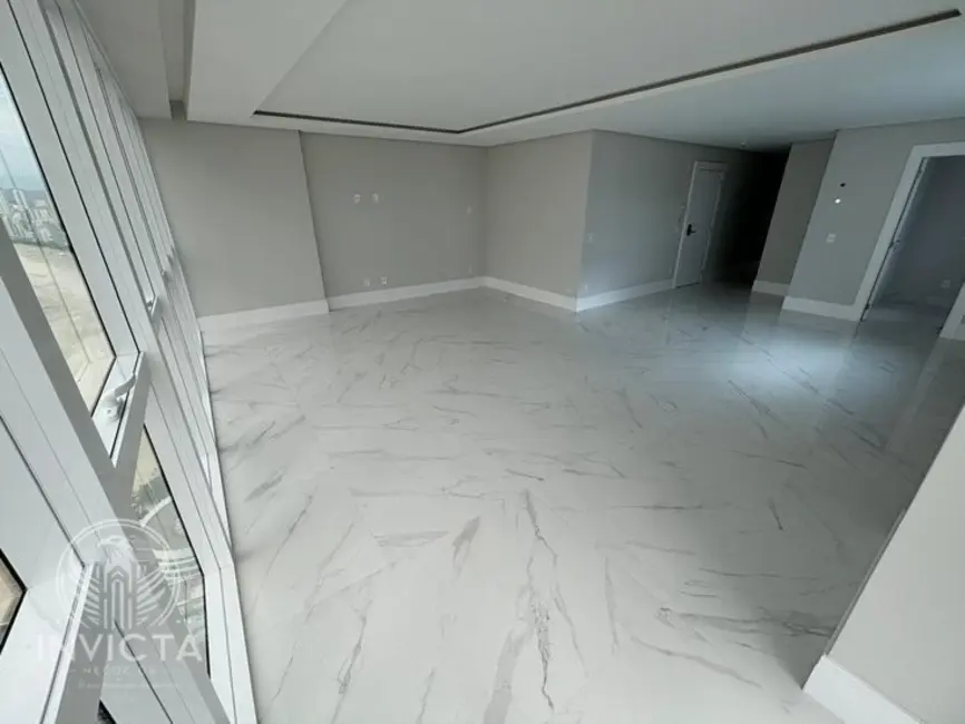 Apartamento com 4 quartos à venda, 150m2 em Pioneiros, Balneario Camboriu - SC - imagem 7 Foto 7 de Apartamento com 4 quartos à venda, 150m2 em Pioneiros, Balneario Camboriu - SC
