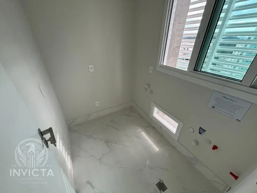 Apartamento com 4 quartos à venda, 150m2 em Pioneiros, Balneario Camboriu - SC - imagem 9 Foto 9 de Apartamento com 4 quartos à venda, 150m2 em Pioneiros, Balneario Camboriu - SC