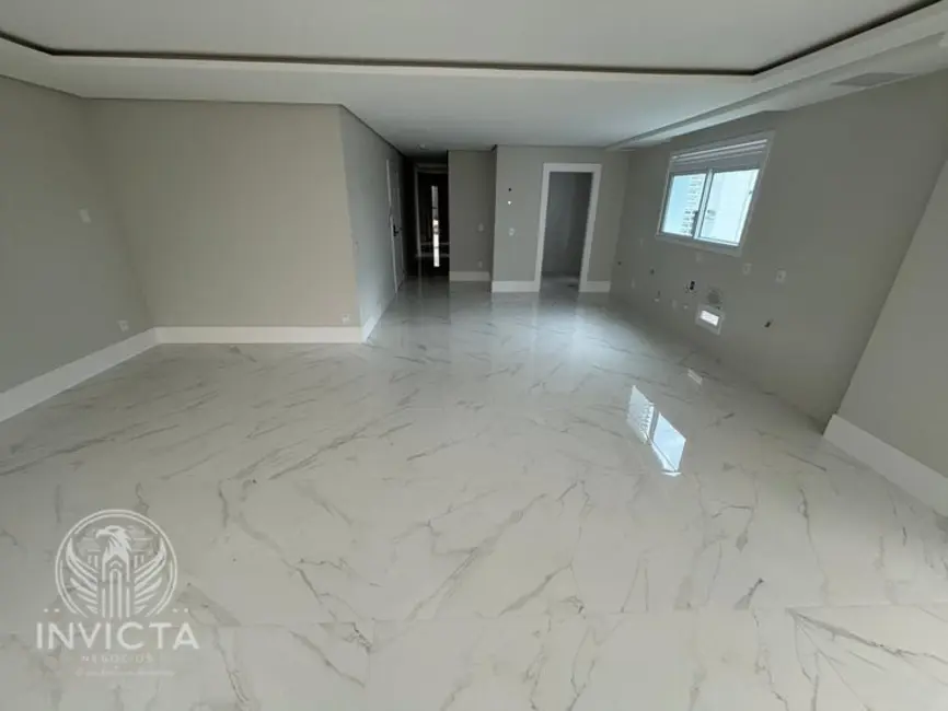 Apartamento com 4 quartos à venda, 150m2 em Pioneiros, Balneario Camboriu - SC - imagem 5 Foto 5 de Apartamento com 4 quartos à venda, 150m2 em Pioneiros, Balneario Camboriu - SC