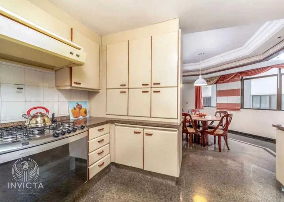 Apartamento com 4 quartos à venda, 328m2 em Centro, Balneario Camboriu - SC - imagem 6 Foto 6 de Apartamento com 4 quartos à venda, 328m2 em Centro, Balneario Camboriu - SC