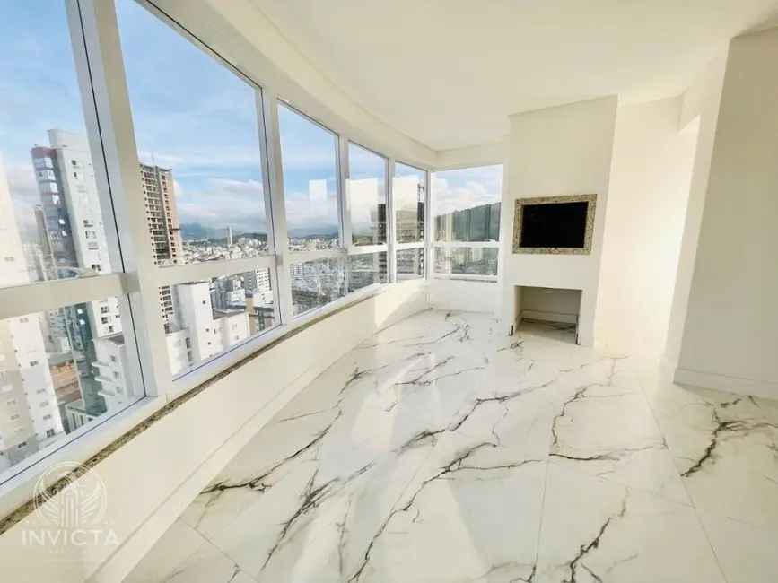 Foto 1 de Apartamento com 3 quartos à venda, 137m2 em Centro, Balneario Camboriu - SC