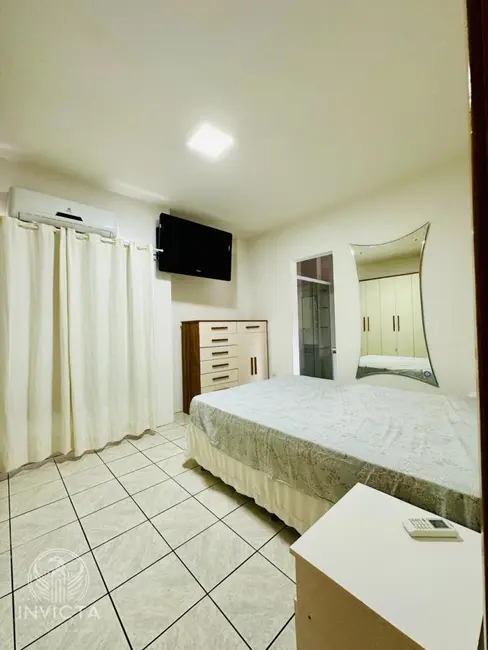 Apartamento com 2 quartos à venda, 85m2 em Centro, Balneario Camboriu - SC - imagem 9 Foto 9 de Apartamento com 2 quartos à venda, 85m2 em Centro, Balneario Camboriu - SC