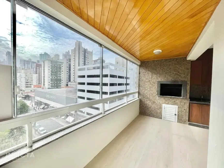 Foto 1 de Apartamento com 2 quartos à venda, 79m2 em Centro, Balneario Camboriu - SC