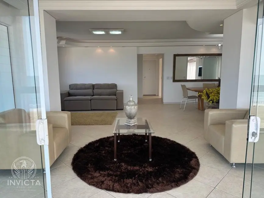 Apartamento com 2 quartos para alugar, 197m2 em Centro, Balneario Camboriu - SC - imagem 7 Foto 7 de Apartamento com 2 quartos para alugar, 197m2 em Centro, Balneario Camboriu - SC