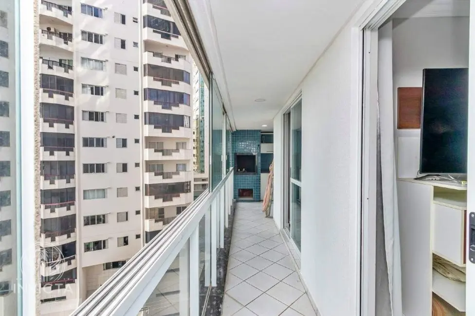 Foto 2 de Apartamento com 3 quartos à venda, 110m2 em Balneario Camboriu - SC