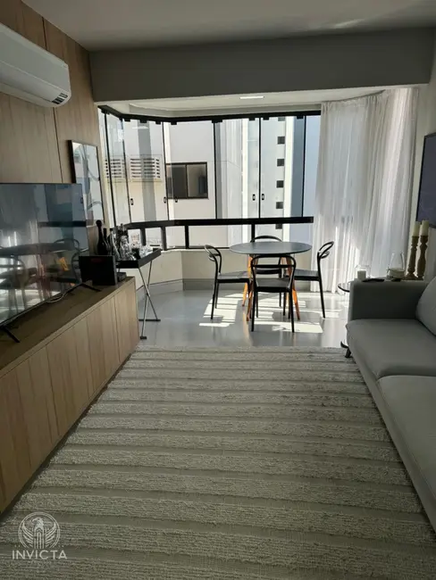 Foto 3 de Apartamento com 2 quartos à venda, 90m2 em Centro, Balneario Camboriu - SC