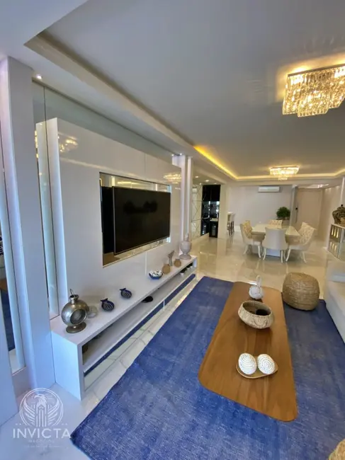 Apartamento com 3 quartos à venda, 150m2 em Centro, Balneario Camboriu - SC - imagem 7 Foto 7 de Apartamento com 3 quartos à venda, 150m2 em Centro, Balneario Camboriu - SC