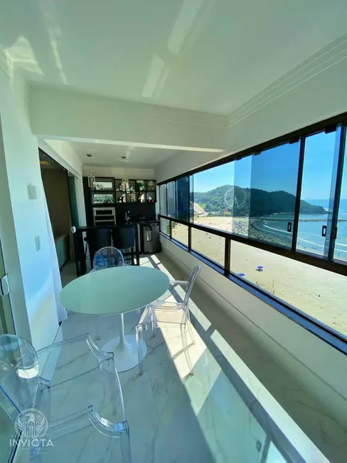 Apartamento com 3 quartos à venda, 150m2 em Centro, Balneario Camboriu - SC - imagem 5 Foto 5 de Apartamento com 3 quartos à venda, 150m2 em Centro, Balneario Camboriu - SC