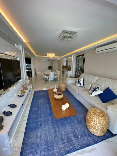 Apartamento com 3 quartos à venda, 150m2 em Centro, Balneario Camboriu - SC - imagem 6 Foto 6 de Apartamento com 3 quartos à venda, 150m2 em Centro, Balneario Camboriu - SC