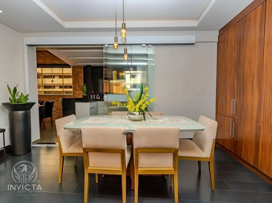 Apartamento com 3 quartos à venda, 209m2 em Balneario Camboriu - SC - imagem 9 Foto 9 de Apartamento com 3 quartos à venda, 209m2 em Balneario Camboriu - SC