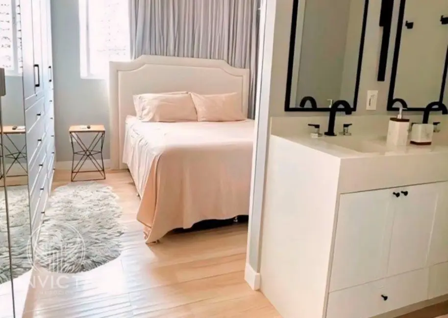 Apartamento com 2 quartos à venda, 103m2 em Balneario Camboriu - SC - imagem 9 Foto 9 de Apartamento com 2 quartos à venda, 103m2 em Balneario Camboriu - SC