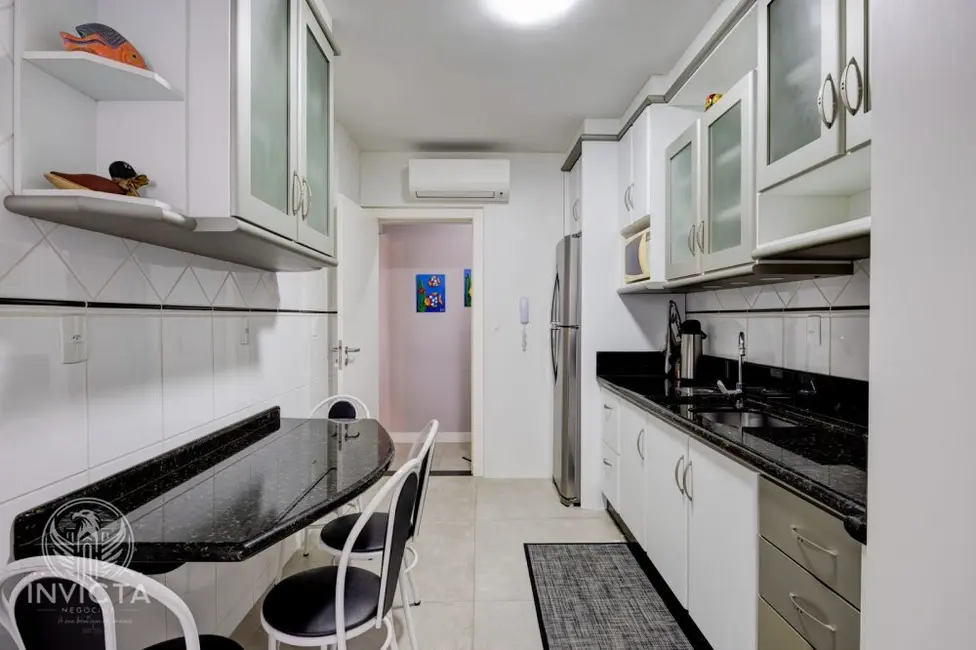 Apartamento com 3 quartos à venda, 135m2 em Centro, Balneario Camboriu - SC - imagem 7 Foto 7 de Apartamento com 3 quartos à venda, 135m2 em Centro, Balneario Camboriu - SC