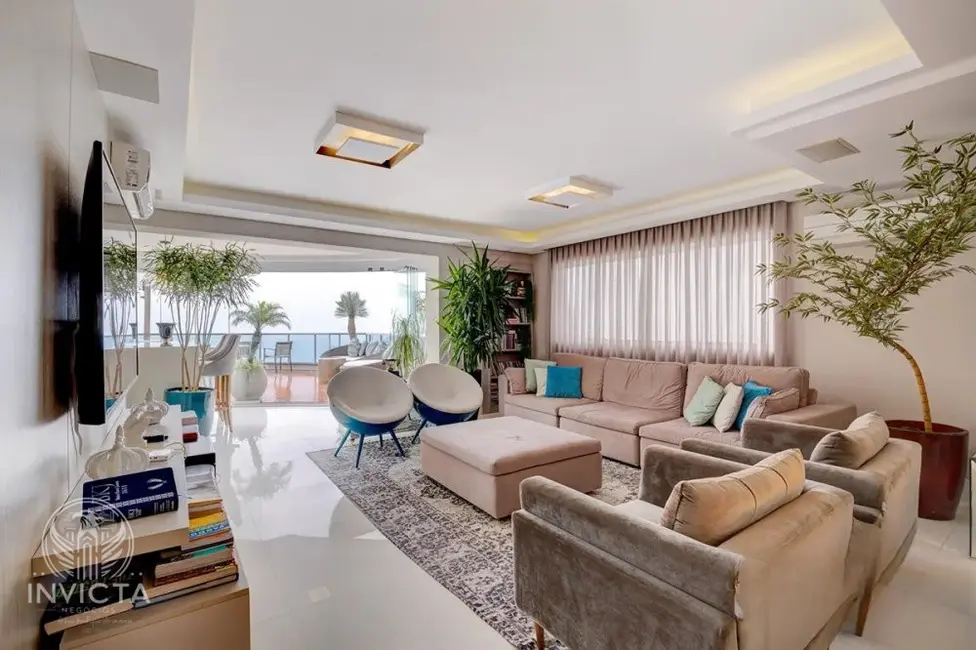 Apartamento com 3 quartos à venda, 220m2 em Balneario Camboriu - SC - imagem 8 Foto 8 de Apartamento com 3 quartos à venda, 220m2 em Balneario Camboriu - SC