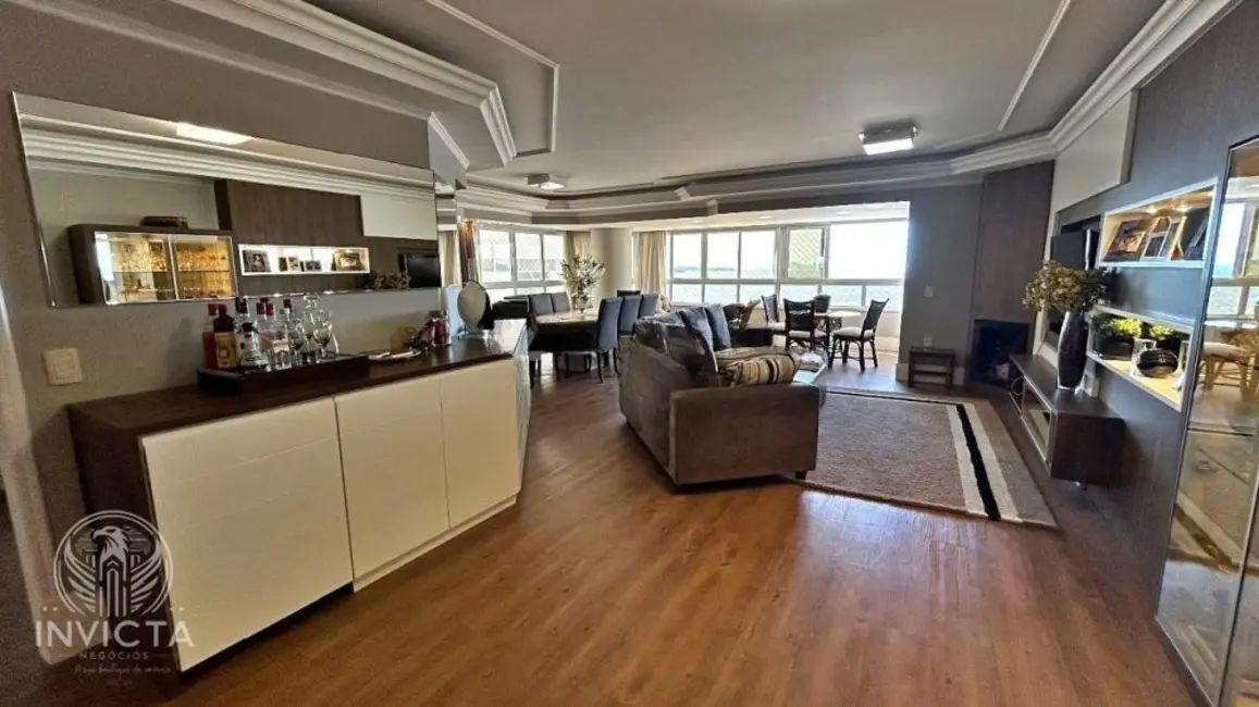 Apartamento com 3 quartos à venda, 175m2 em Balneario Camboriu - SC - imagem 6 Foto 6 de Apartamento com 3 quartos à venda, 175m2 em Balneario Camboriu - SC