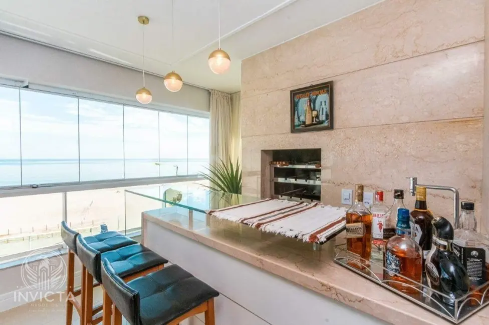 Apartamento com 3 quartos à venda, 207m2 em Centro, Balneario Camboriu - SC - imagem 3 Foto 3 de Apartamento com 3 quartos à venda, 207m2 em Centro, Balneario Camboriu - SC