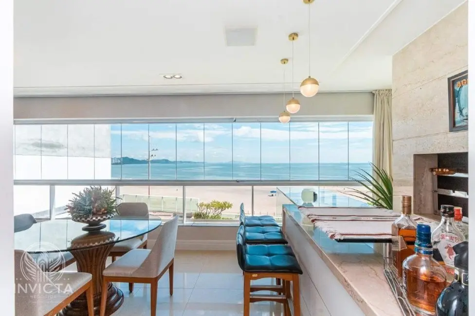 Apartamento com 3 quartos à venda, 207m2 em Centro, Balneario Camboriu - SC - imagem 1 Foto 1 de Apartamento com 3 quartos à venda, 207m2 em Centro, Balneario Camboriu - SC