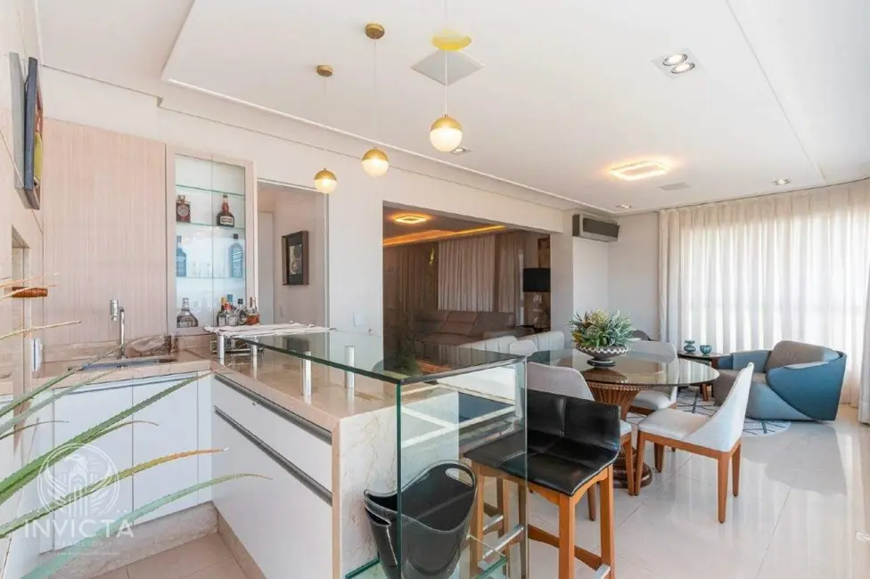 Apartamento com 3 quartos à venda, 207m2 em Centro, Balneario Camboriu - SC - imagem 6 Foto 6 de Apartamento com 3 quartos à venda, 207m2 em Centro, Balneario Camboriu - SC