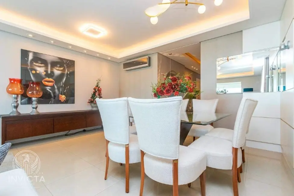 Apartamento com 3 quartos à venda, 207m2 em Centro, Balneario Camboriu - SC - imagem 8 Foto 8 de Apartamento com 3 quartos à venda, 207m2 em Centro, Balneario Camboriu - SC