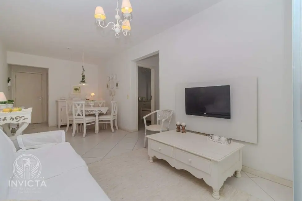 Apartamento com 2 quartos à venda, 81m2 em Centro, Balneario Camboriu - SC - imagem 3 Foto 3 de Apartamento com 2 quartos à venda, 81m2 em Centro, Balneario Camboriu - SC