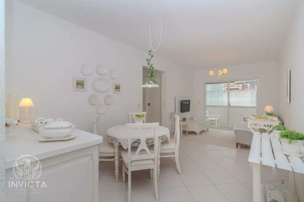 Apartamento com 2 quartos à venda, 81m2 em Centro, Balneario Camboriu - SC - imagem 2 Foto 2 de Apartamento com 2 quartos à venda, 81m2 em Centro, Balneario Camboriu - SC