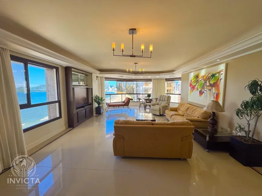 Apartamento com 3 quartos à venda, 179m2 em Centro, Balneario Camboriu - SC - imagem 3 Foto 3 de Apartamento com 3 quartos à venda, 179m2 em Centro, Balneario Camboriu - SC