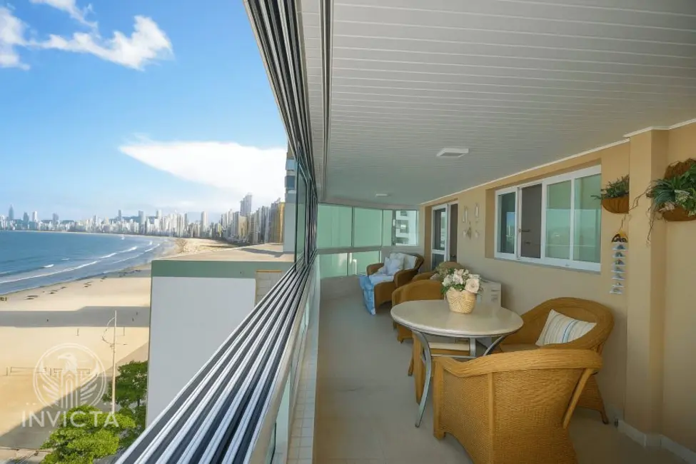 Apartamento com 3 quartos à venda, 165m2 em Balneario Camboriu - SC - imagem 8 Foto 8 de Apartamento com 3 quartos à venda, 165m2 em Balneario Camboriu - SC