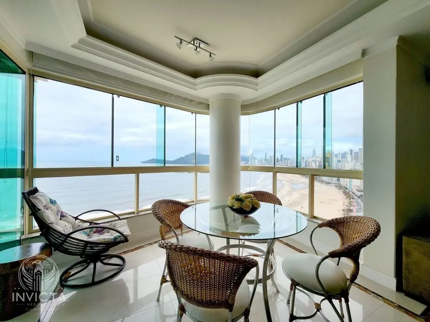 Apartamento com 3 quartos à venda, 200m2 em Centro, Balneario Camboriu - SC - imagem 1 Foto 1 de Apartamento com 3 quartos à venda, 200m2 em Centro, Balneario Camboriu - SC