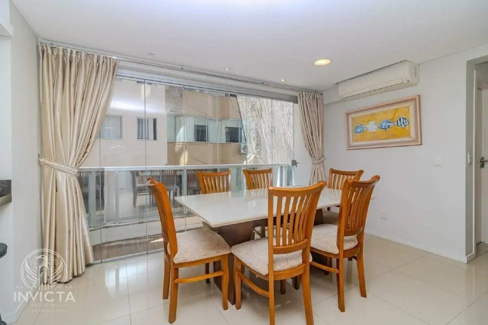 Apartamento com 2 quartos à venda, 90m2 em Centro, Balneario Camboriu - SC - imagem 8 Foto 8 de Apartamento com 2 quartos à venda, 90m2 em Centro, Balneario Camboriu - SC