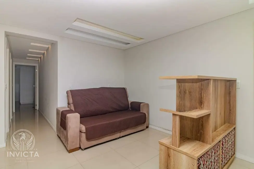 Apartamento com 2 quartos à venda, 90m2 em Centro, Balneario Camboriu - SC - imagem 3 Foto 3 de Apartamento com 2 quartos à venda, 90m2 em Centro, Balneario Camboriu - SC